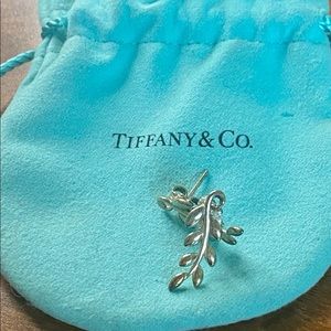 Tiffany Paloma Picasso Olive Leaf Climber Earrings